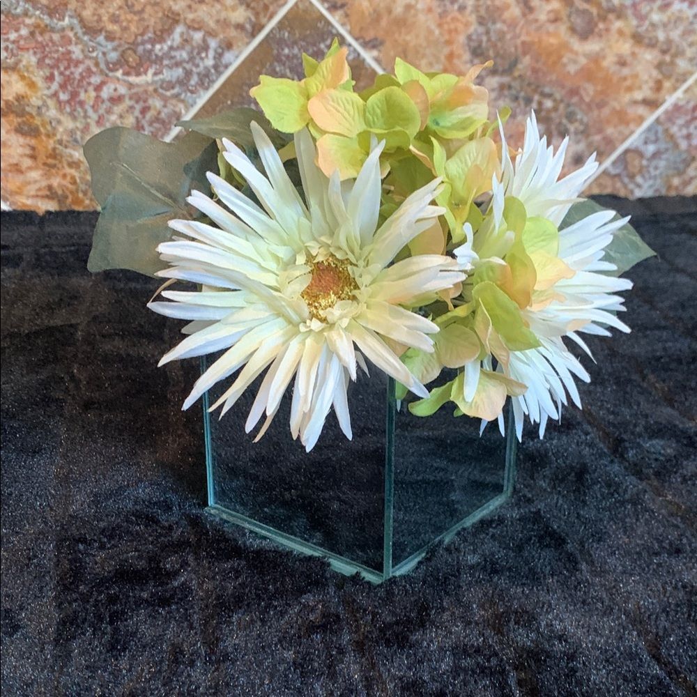 Bright Spring Floral Arrangement in Mirrored Vase